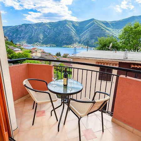 Apartments Donkovic Kotor Eksteriør billede