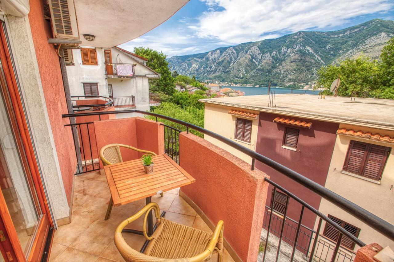 Apartments Donkovic Kotor Eksteriør billede